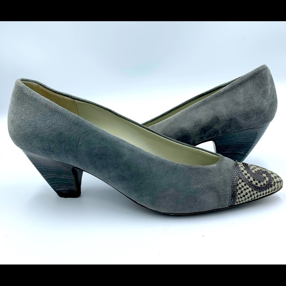 Sesto Muecci Vintage Grey Suede Pumps
